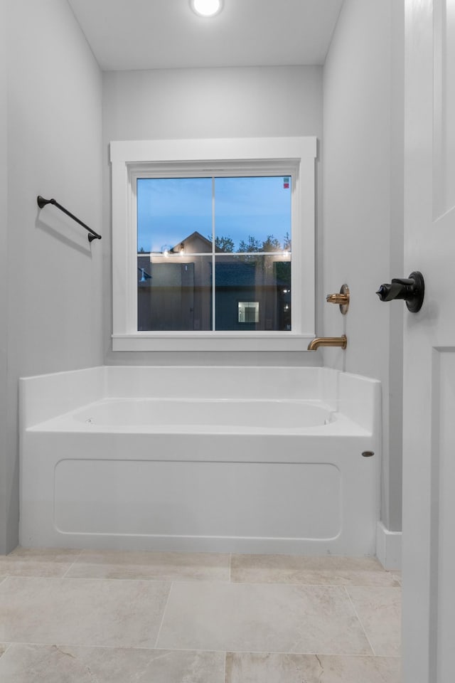 4100 Asbury Rd, Manchester, TN 37355 - bathroom with a bath