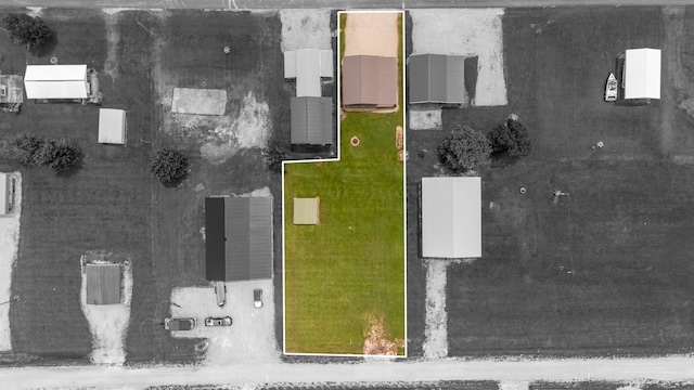 1038 Wc Pickett Rd, Clifton, TN 38425