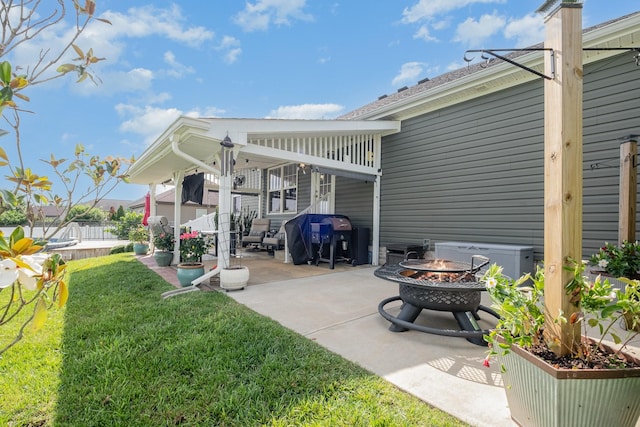 4611 Turquoise Ln, Murfreesboro, TN 37129 - view of patio with a fire pit and grilling area