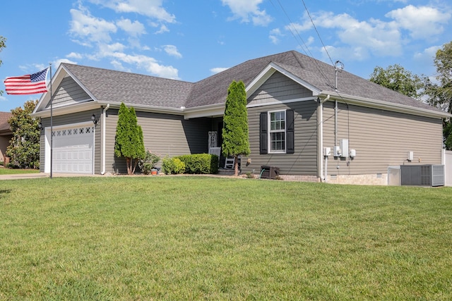 4611 Turquoise Ln, Murfreesboro, TN 37129 - ranch-style home with a front lawn, an attached garage, crawl space, a shingled roof, and driveway