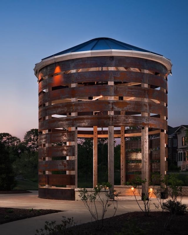8011 Cane Creek Rd, Nashville, TN 37221 - view of property at dusk