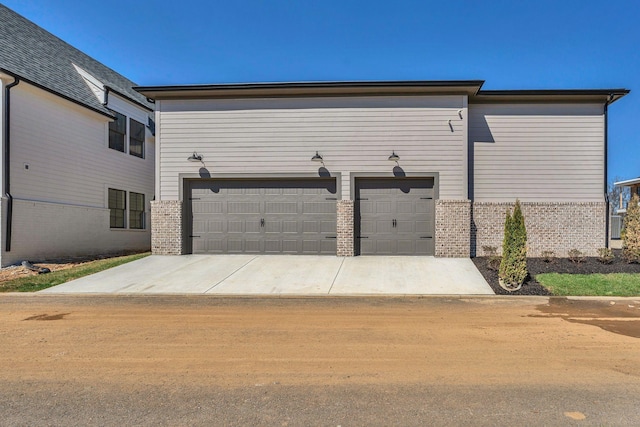 8011 Cane Creek Rd, Nashville, TN 37221 - view of garage