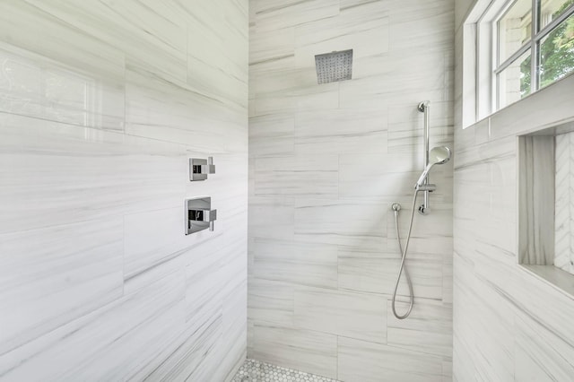1932 Rosewood Valley Dr, Brentwood, TN 37027 - full bath with a tile shower