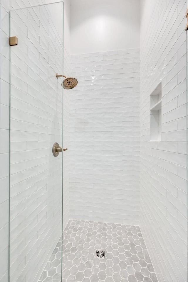 1932 Rosewood Valley Dr, Brentwood, TN 37027 - bathroom with tiled shower