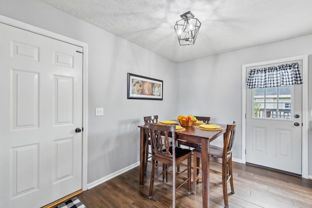 113 Beck Ct, Murfreesboro, TN 37128 - dining space with wood finished floors and a textured ceiling