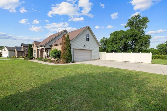 3228 Marion Davis Dr, Murfreesboro, TN 37129 - view of side of property with concrete driveway and brick siding