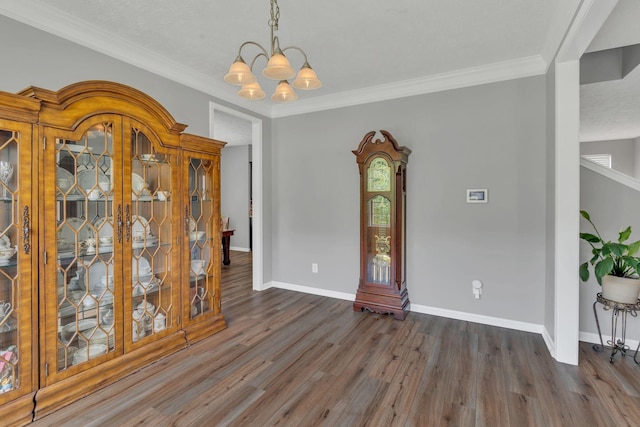 147 N Shadowhaven Way, Hendersonville, TN 37075 - empty room with a chandelier, wood finished floors, and crown molding