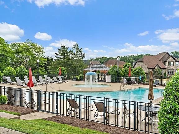 147 N Shadowhaven Way, Hendersonville, TN 37075 - community pool with a patio area and a gazebo