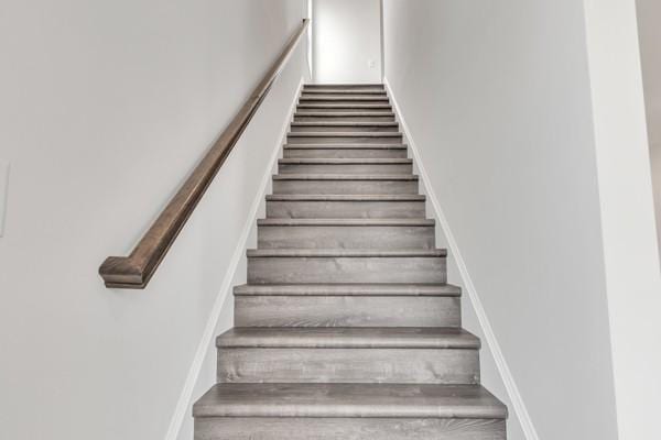 179 Charleston Ave, Pleasant View, TN 37146 - view of stairway