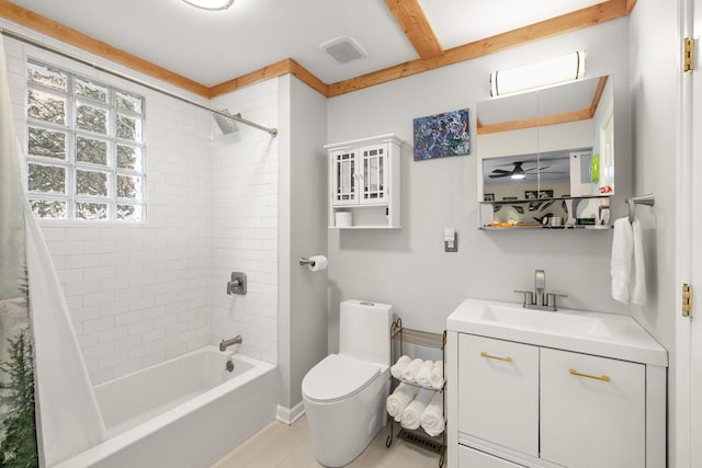 1409 E Northfield Blvd, Murfreesboro, TN 37130 - bathroom with shower / bathtub combination with curtain, vanity, wood finished floors, and beamed ceiling