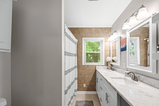 418 Winfrey Dr, Murfreesboro, TN 37130 - bathroom with tile walls, double vanity, and curtained shower