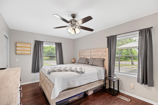 418 Winfrey Dr, Murfreesboro, TN 37130 - bedroom with dark wood-style flooring and a ceiling fan