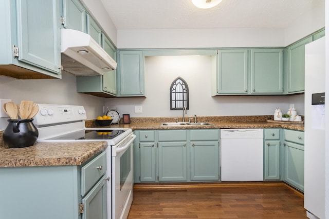 217 Ellington Pl, Madison, TN 37115 - kitchen featuring white appliances, under cabinet range hood, and dark wood-type flooring