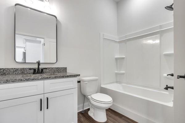 187 Charleston Ave, Pleasant View, TN 37146 - bathroom featuring wood finished floors, vanity, and  shower combination