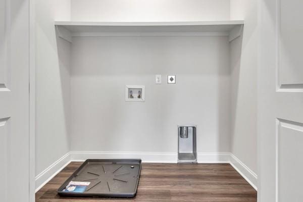 187 Charleston Ave, Pleasant View, TN 37146 - laundry area with hookup for an electric dryer, hookup for a washing machine, and wood finished floors