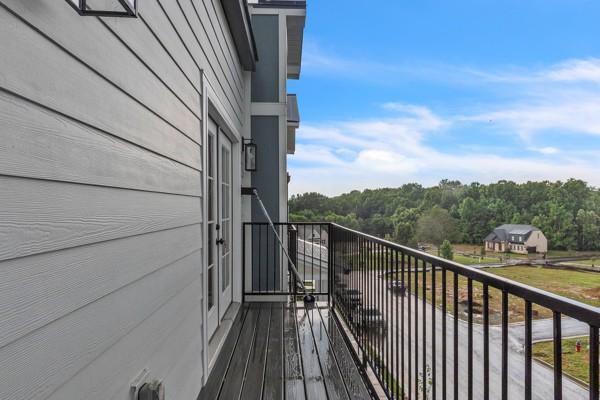 195 Charleston Ave, Pleasant View, TN 37146 - view of balcony