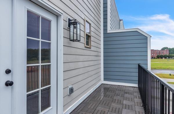 203 Charleston Ave, Pleasant View, TN 37146 - view of balcony