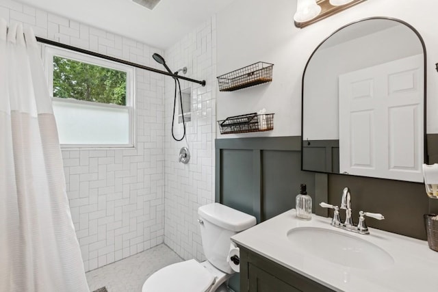 3721 Wharton Dr, Nashville, TN 37211 - bathroom featuring tiled shower and vanity