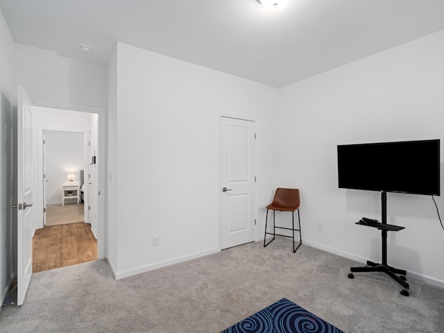 345 Winston Way, Gallatin, TN 37066 - unfurnished office featuring carpet floors and baseboards