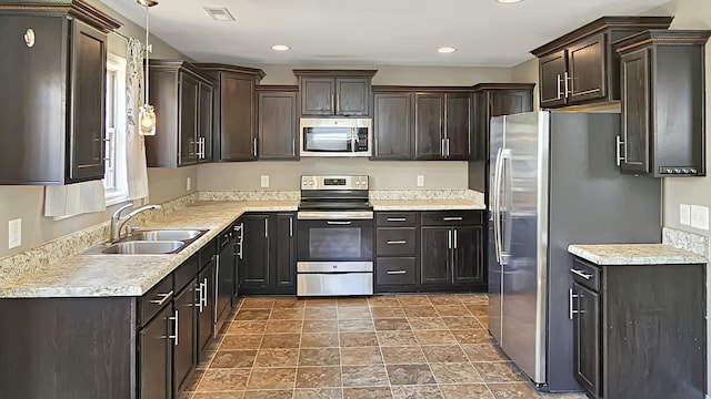 562 Medallion Cir, Clarksville, TN 37042 - photo 5