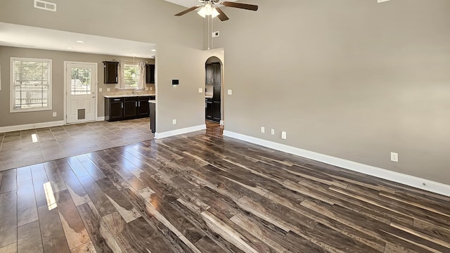 562 Medallion Cir, Clarksville, TN 37042 - photo 3