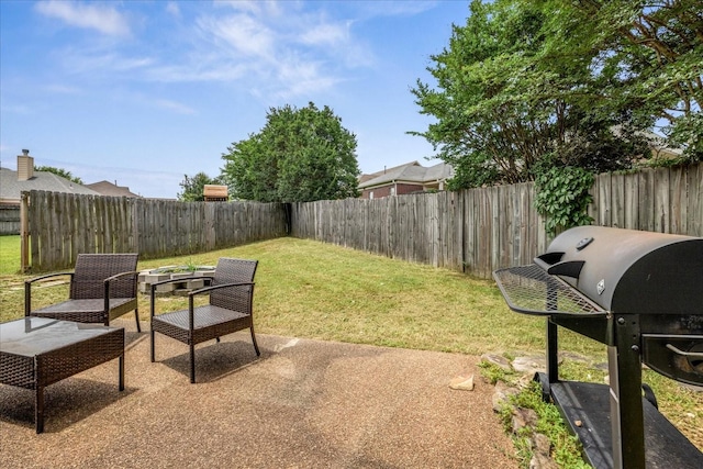 1117 Cross Wood Ln, Cordova, TN 38018 - fenced backyard featuring a patio