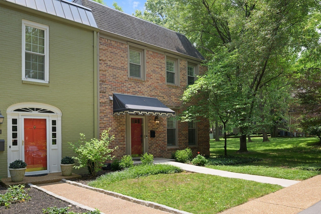 4400 Belmont Park Ter Unit 216, Nashville, TN 37215 - photo 1