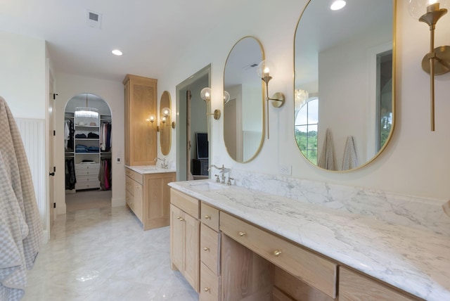 1744 Blackburn Ln, Spring Hill, TN 37174 - full bath featuring vanity, a walk in closet, and recessed lighting