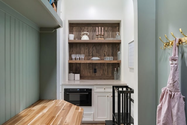 1744 Blackburn Ln, Spring Hill, TN 37174 - bar area featuring black oven