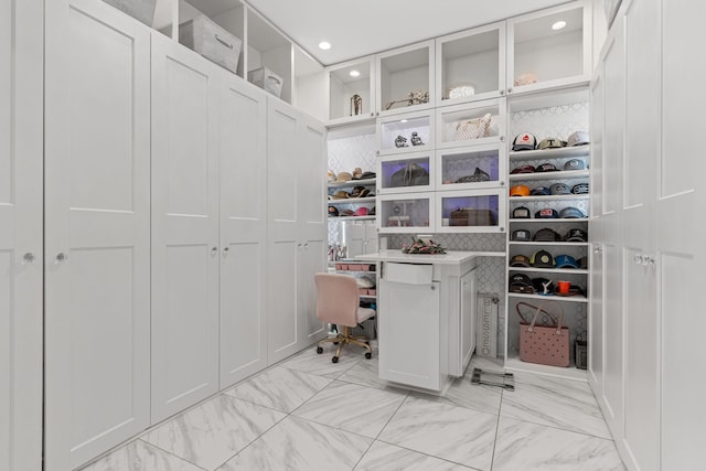 541 Lakeview Cir, Mount Juliet, TN 37122 - walk in closet featuring light marble finish flooring