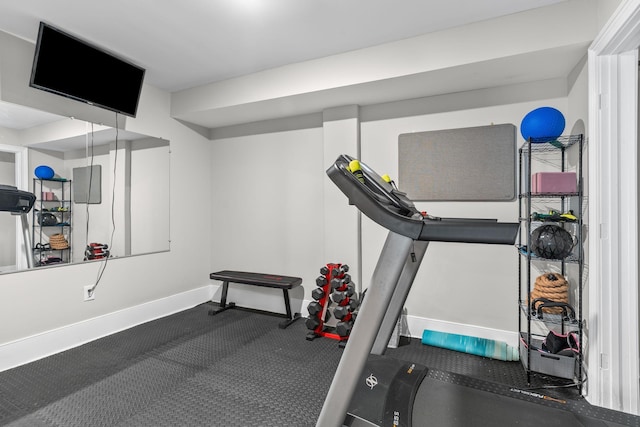 541 Lakeview Cir, Mount Juliet, TN 37122 - exercise area with baseboards and carpet