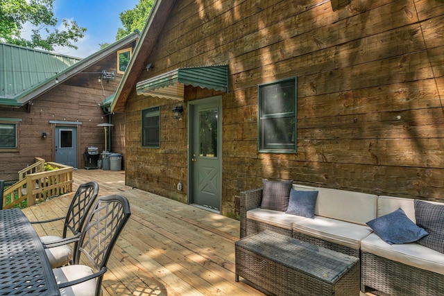 3316 Burr Rd, Springfield, TN 37172 - wooden deck with an outdoor hangout area