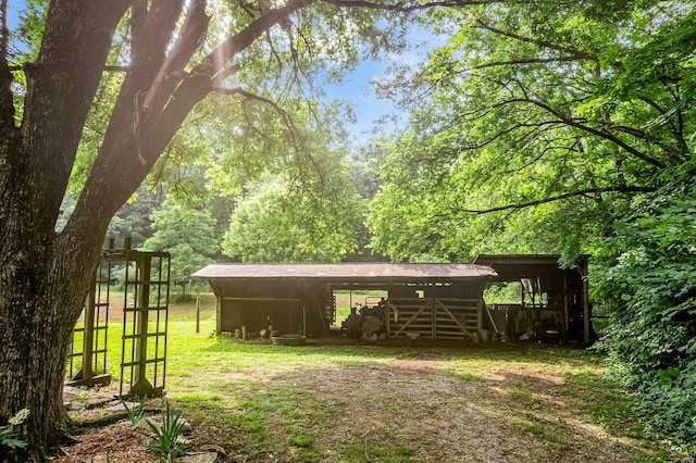 3316 Burr Rd, Springfield, TN 37172 - view of grassy yard with a view of trees