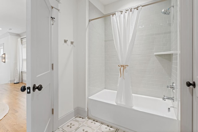 1931 Warfield Dr, Nashville, TN 37215 - bathroom with shower / bath combination with curtain and baseboards