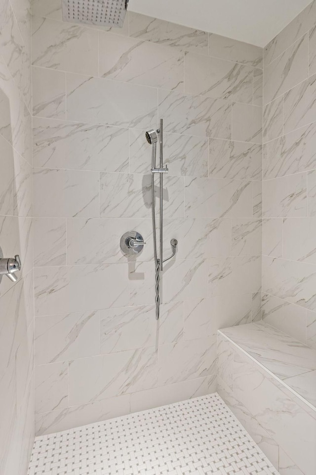 1931 Warfield Dr, Nashville, TN 37215 - full bathroom with a tile shower