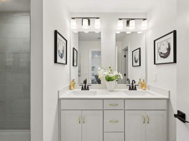 7019 Chardon St, Franklin, TN 37067 - bathroom featuring double vanity and connected bathroom