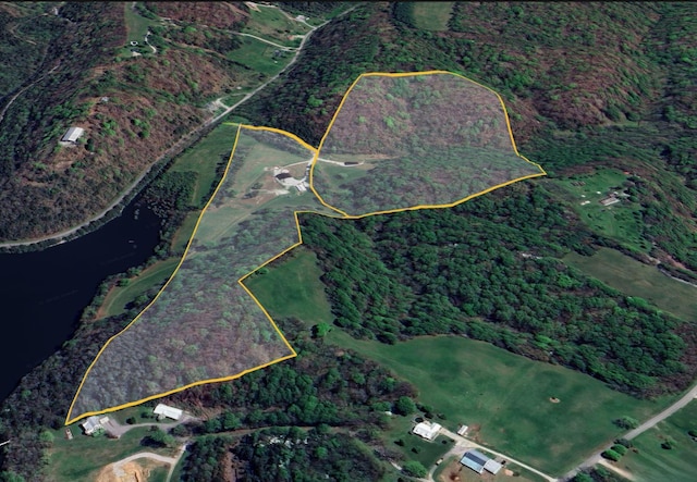 189 Cross Creek Dr, Manchester, TN 37355 - aerial overview of property's location with property parcel outlined