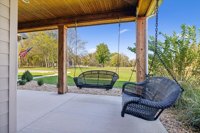 1249 Wilson School Rd, Chapel Hill, TN 37034 - view of patio with view of wooded area