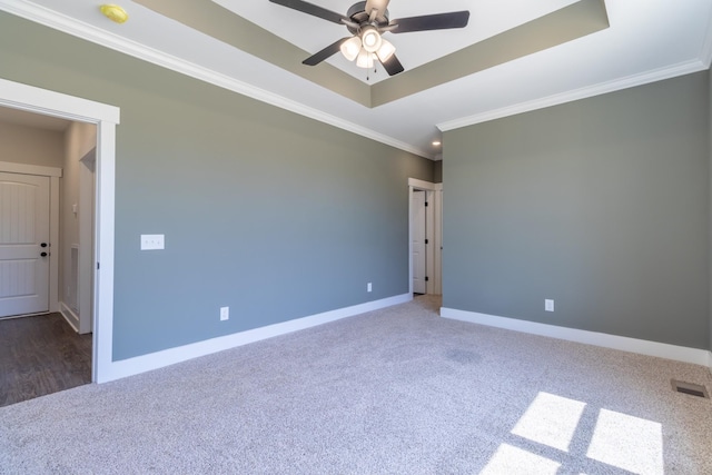 1189 Goose Dr, Springfield, TN 37172 - carpeted spare room with a ceiling fan, ornamental molding, a raised ceiling, and a smoke detector