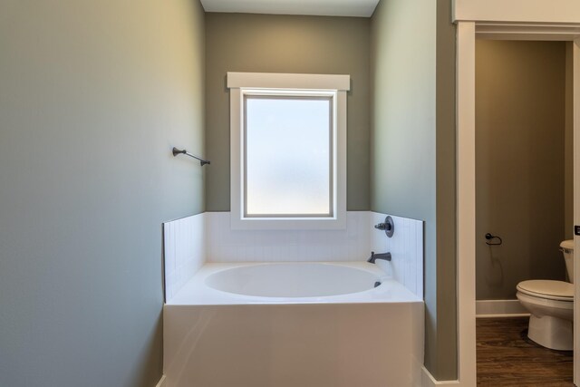 1189 Goose Dr, Springfield, TN 37172 - full bath featuring a bath and wood finished floors