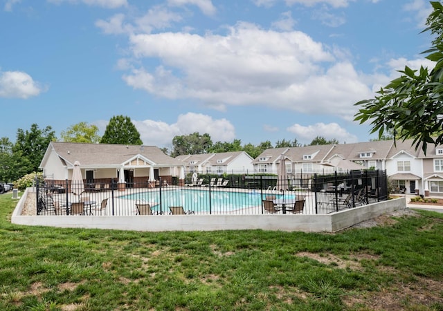482 Flintlock Ct, Nashville, TN 37217 - community pool featuring a patio and a residential view