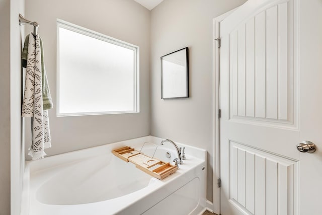 2122 Oak Dr, Murfreesboro, TN 37128 - full bathroom with a bath