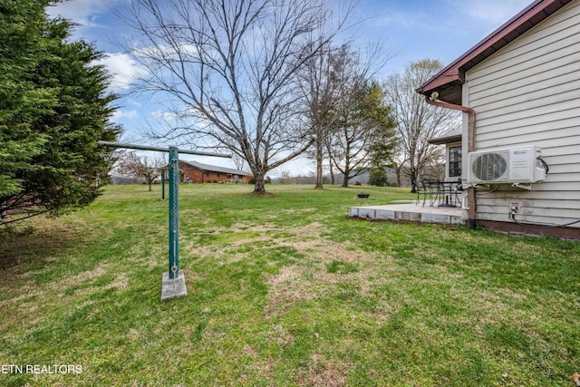 311 E Chestnut Hill Rd, Townsend, TN 37882 - view of grassy yard featuring a patio