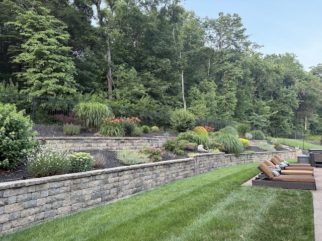 800 Singleton Ln, Brentwood, TN 37027 - view of yard with a wooded view