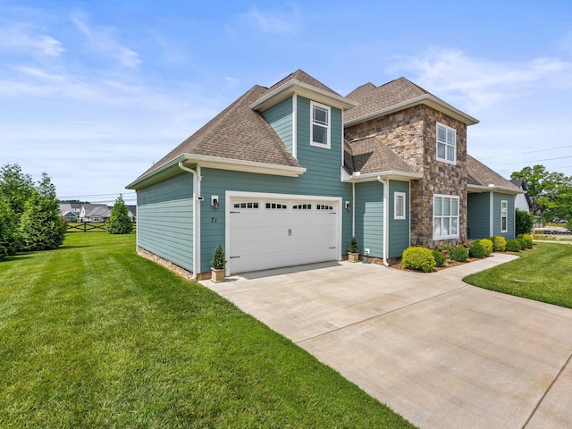 71 Windjammer Ct, Winchester, TN 37398 - traditional home with driveway, a front lawn, a shingled roof, and stone siding