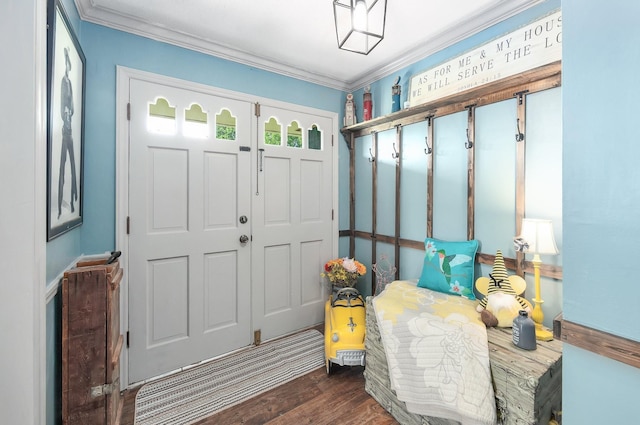 10 Clinton Rd, Humboldt, TN 38343 - mudroom with ornamental molding and wood finished floors