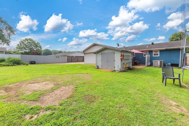 10 Clinton Rd, Humboldt, TN 38343 - fenced backyard with a storage shed