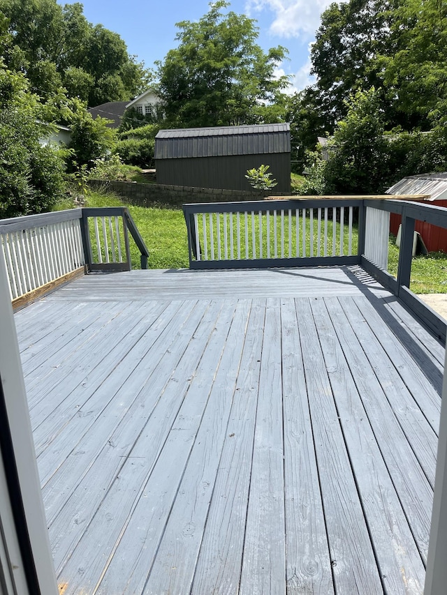 218 Ward Ave E, Carthage, TN 37030 - deck with a lawn