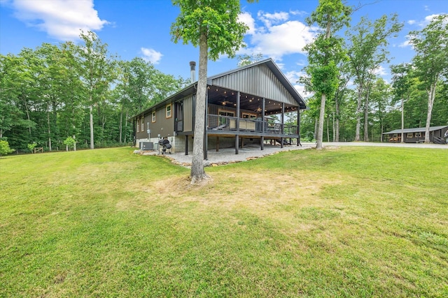 634 Cowboy Way, Jamestown, TN 38556 - back of property with a yard