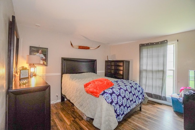 1094B Center Point Rd, Hendersonville, TN 37075 - bedroom featuring wood finished floors